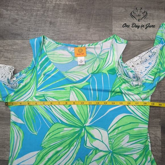 Ruby Rd. Cold Shoulder Half Sleeve Top Size M - Picture 3 of 5